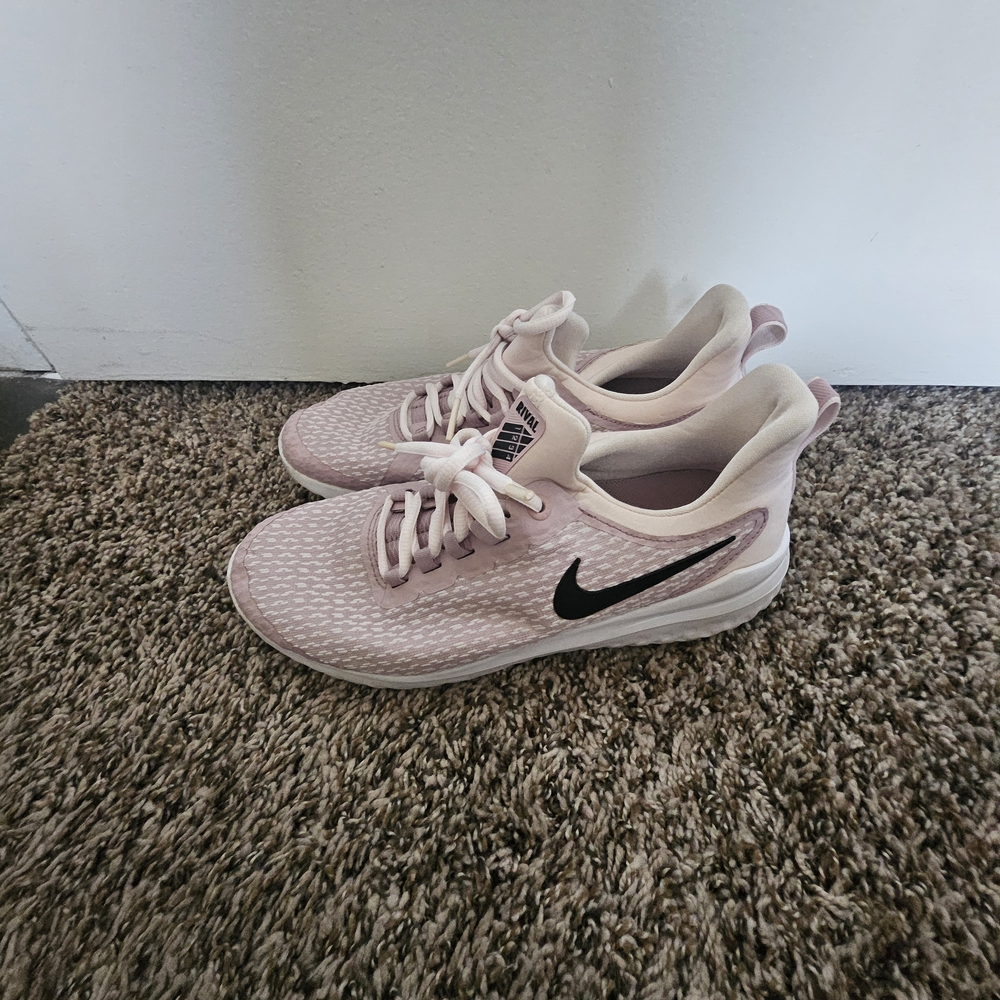 Nike Women's Light Pink Sneakers